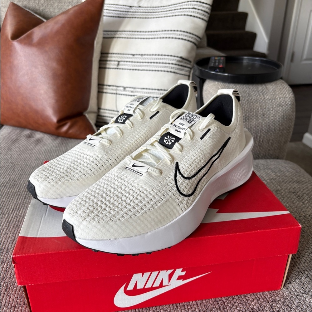 Men's Nike Interact Running Shoes